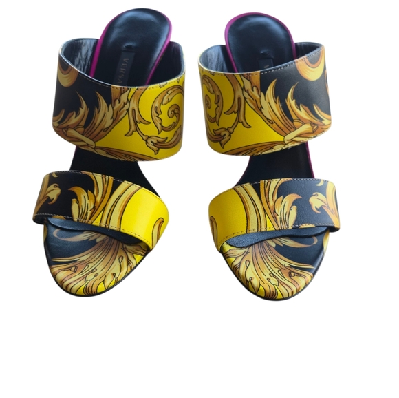 Versace Women's Slip on heels Size 36 Yellow And Black Sandals Mules - Picture 1 of 9